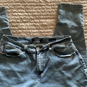 Judy Blue - Boyfriend Fit jeans. Size 18W.